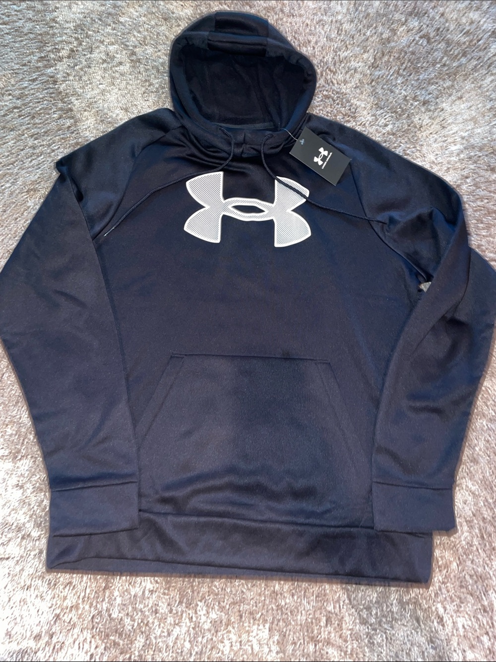 NWT Under Armour Black Hoodie with Large White Logo size medium